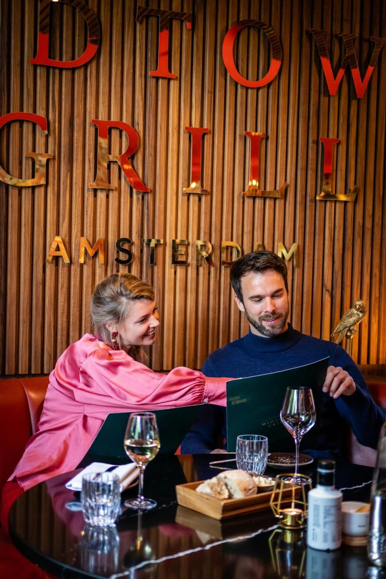 Amsterdam Marriott Hotel Exterior foto The 2019 winners of the award, the film "The King's Guard"